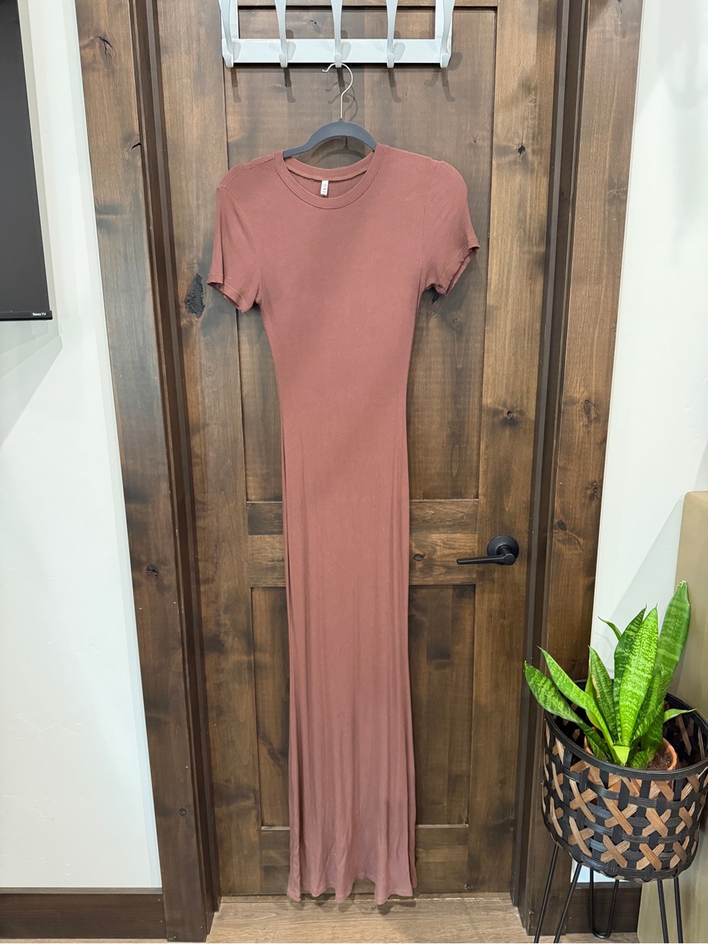 Slim Fit Short Sleeve Maxi Dress - Brown